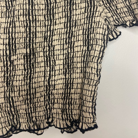 Show Me You MuMu Smocked Crop Top - Picture 3 of 4